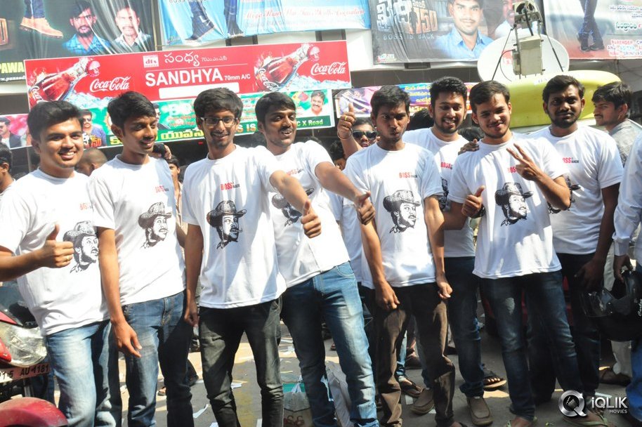 Celebs-at-Khaidi-No-150-Movie-Screening